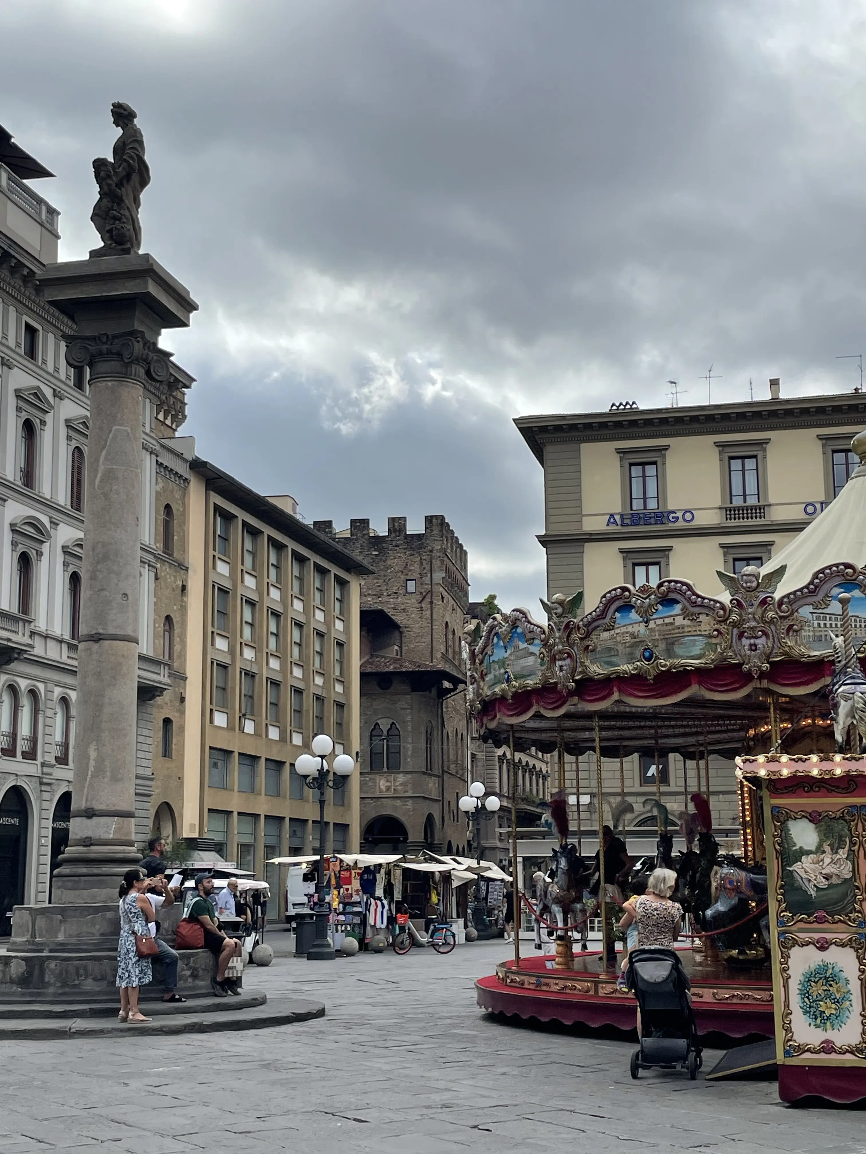 Вид с площади в другую сторону