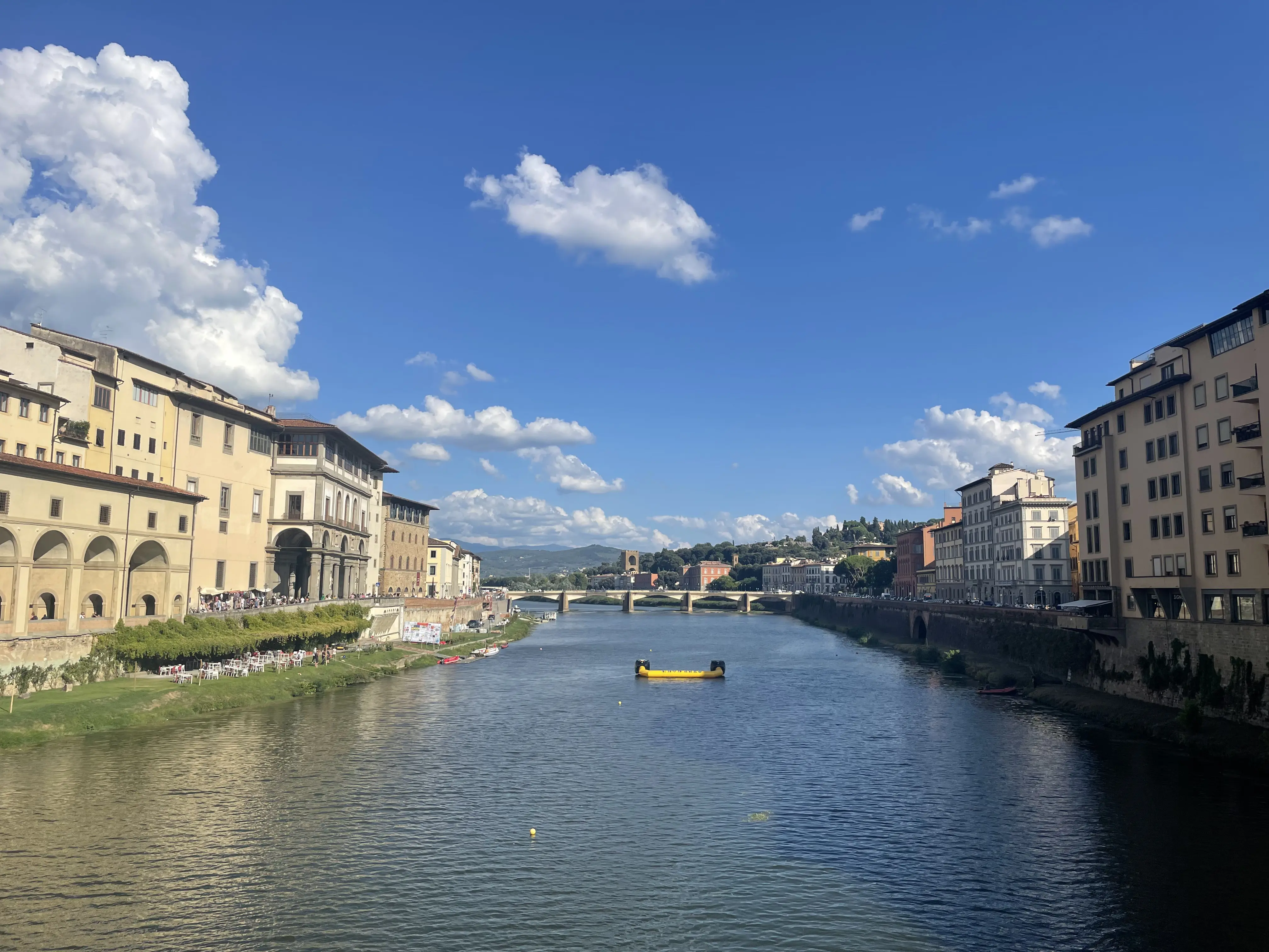 Вид, открывающийся с моста