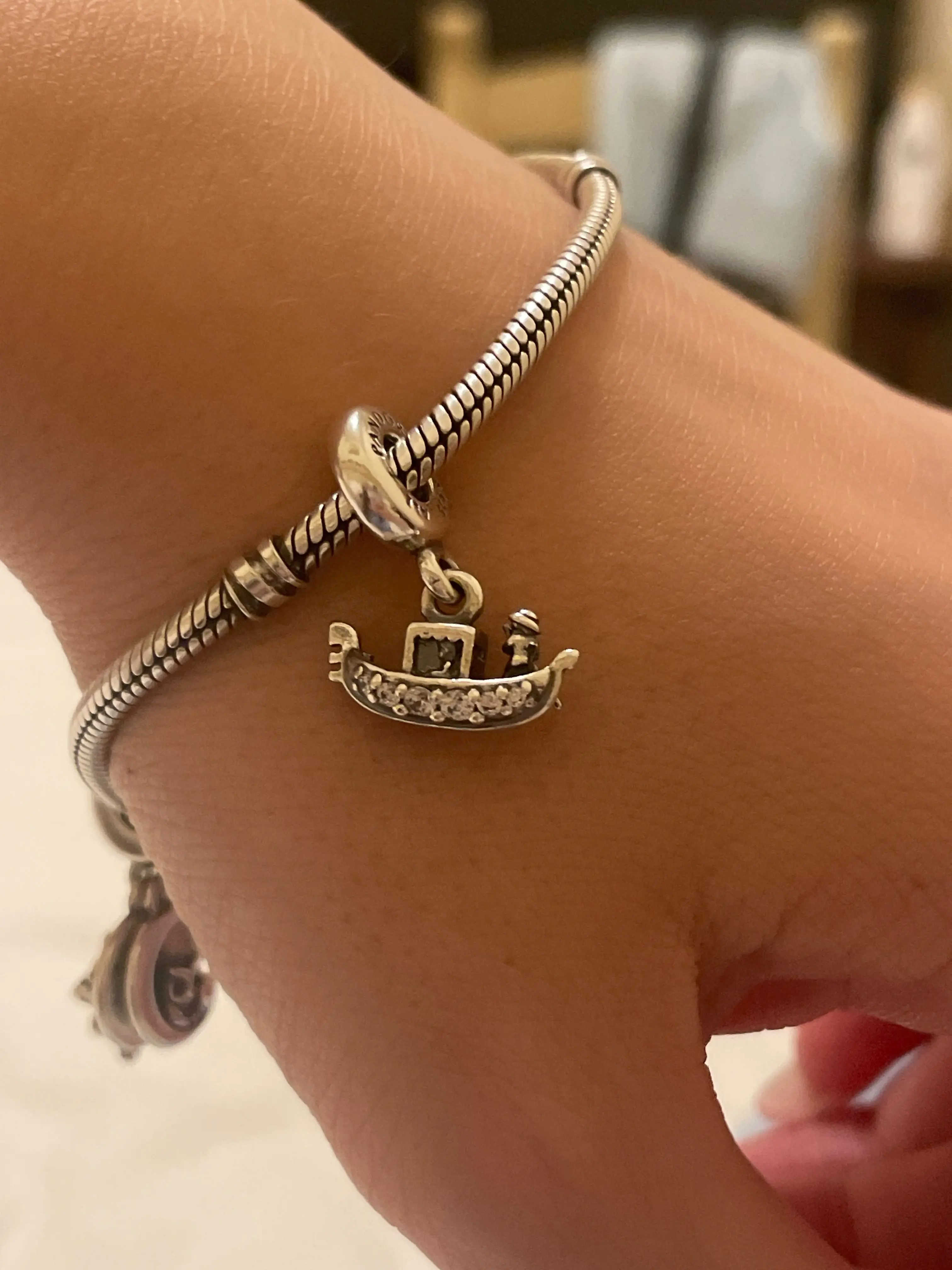 Шарм венецианской гондолы, купленный во Флоренции