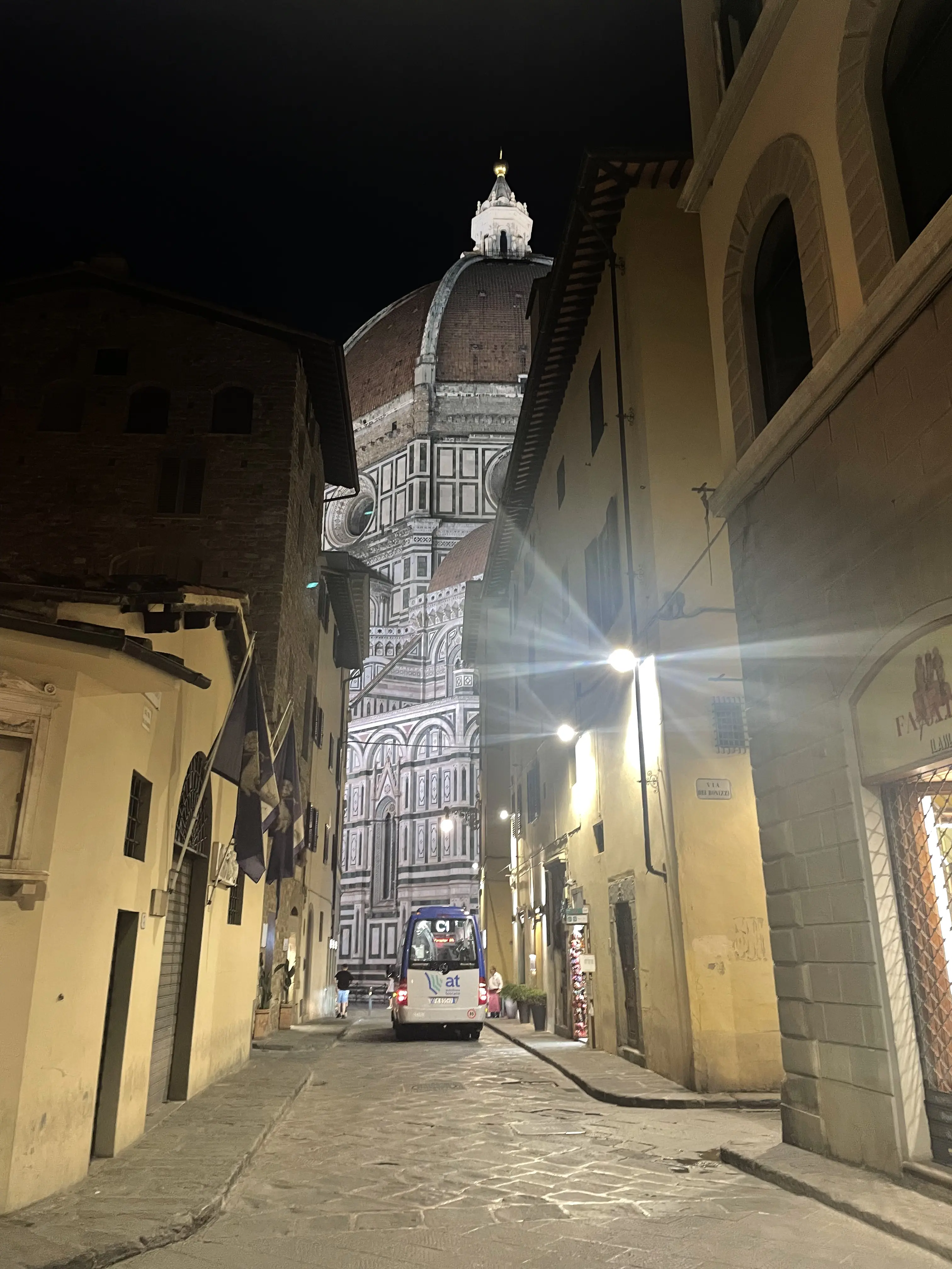 Вид на выходе из отеля